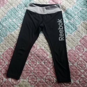 Athletic leggings